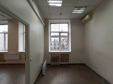 Офіс 60 кв. м (3 кабінети). Метро Палац Україна. Печерськ. Без комісії!