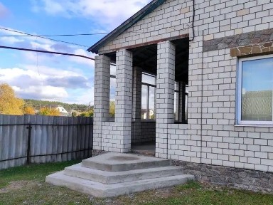 Продаю уютный и очень теплый дом г Мерефа рядом сосновый бор и озеро