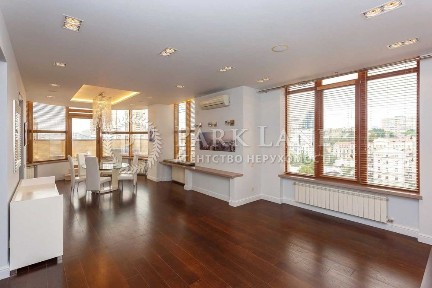 Дипломат хол продаж 3к 150 кв з меблями центр Жилянська Бот сад