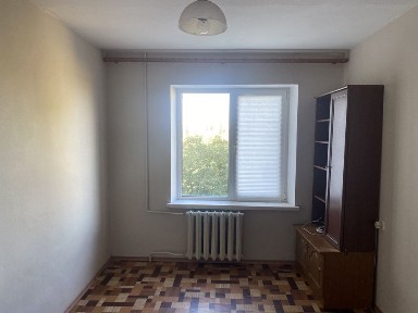 Продам 1к. кв. Дарницький вокзал, станція міської електрички: 12-хв. пішки