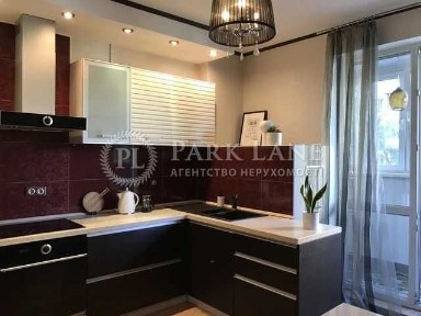 Продаж 1-к квартири в Солом