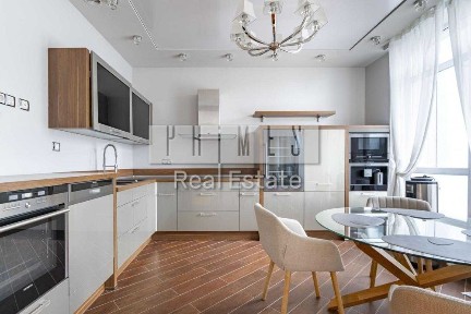 Продаж 3к квартири, ЖК Новопечерські Липки, вул. Андрія Верхогляда, 5