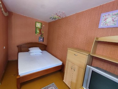 Вільна 1к. ЦЕНТР ТРЦ Pioneer Митницька, 23 Світло не вимикають WiFi Чек