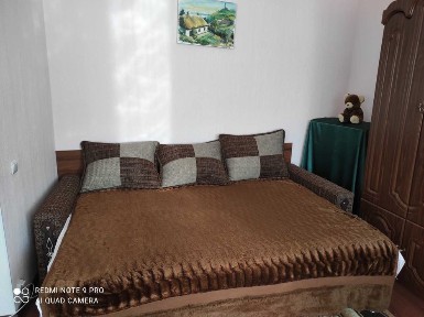 Здам гарну 1-кімнатну квартиру в центрі Канева для серйозних людей