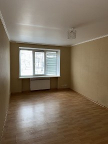 Продаю 3к к-студію в районі Старого ЖД вокзалу