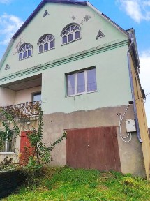 Продаж - Будинок, Земельна Ділянка 24 сот.