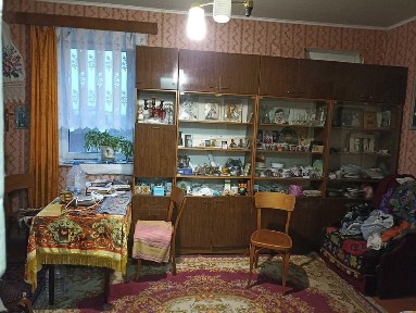 2-к, Єрусалимка вул., 12, Центр