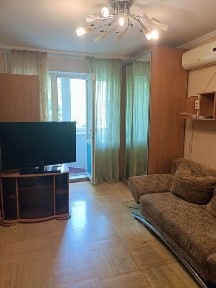 Сдам хорошую 1к ул. Ген Петрова/Ивана и Юрия Лип район Черёмушки!