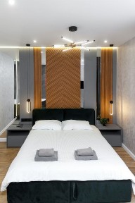 Оренда квартири Подобово Джакузі 2 кімнати+велика студія Площа ринок