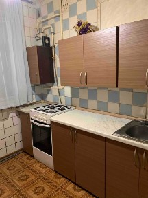 Продам 2х кiм. кв. вул. Алмазна!