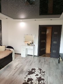 Продаж просторої трикімнатної квартири, район Браїлки