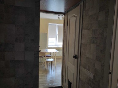 В оренду покращена 2-кімнатна квартира, окремі кімнати, на Слов'янці.