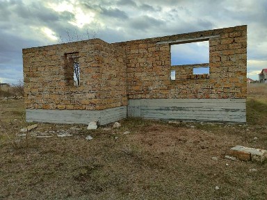 Продам недобудований будинок в Малодолинському