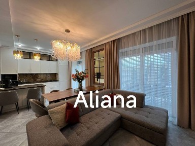 Продажа нового Будинку сонячні панелі басейн з підігрівом без комісіі