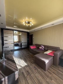 Сдам 2-х комн левый берег