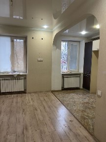 Продам просторную 4 комнатную квартиру