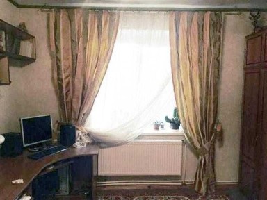 Продам 2к. сталинку возле метро Индустриальная.