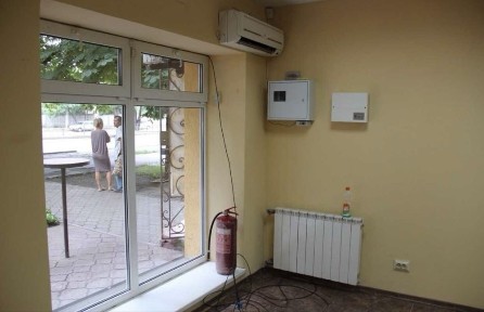 Здам 30 кв. приміщення на червоній біля вокзалу та нової пошти