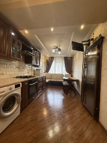 Продаж квартири м. Мостиська, центр