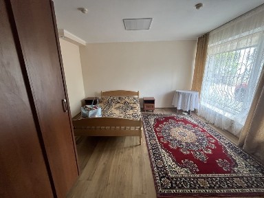 Здам в тривалу оренду 3 кімн кв на Івасюка