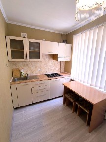 Сдается 1 комн кв-ра с евроремонтом, 15 мкрн. Видеообзор!