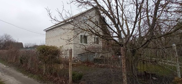 Продаж будинку, дачі