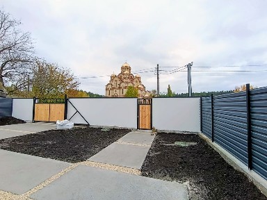 БУДИНОК з газом біля лісу і Дніпра