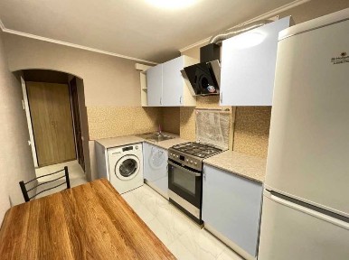 Продам 3-х комнатную квартиру ЖМ Солнечный вид на Днепр.