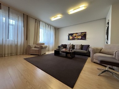 Продам 3 комнатную в нагорном районе