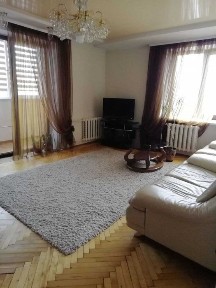 3 кімнатна в Центрі