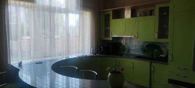 Оренда 5-кімнатного будинку, Академмістечко, Осіння 88 UR