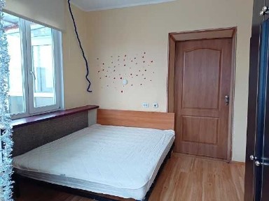 ПРОСТОРА кухня на Стеценко, 15 хвилин їхать метро Нивки/Академ