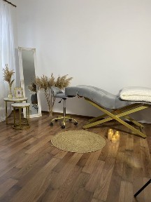 Здам місце для візажиста та окремий кабінет