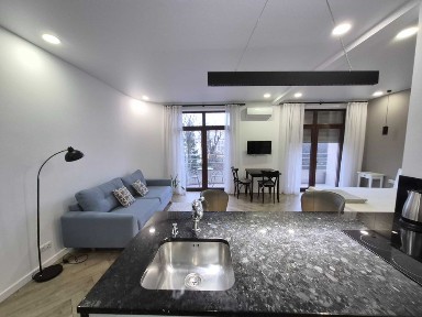 Здається в оренду комфортна квартира в центрі поруч з парком. Ужгород