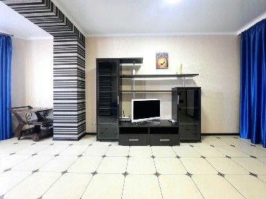 Оренда просторої 1к квартири з євроремонтом в Центрі | вул. Троїцька, 75