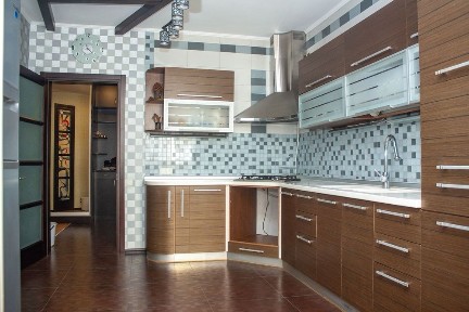Сдам 3-х комнатную с раздельными, Костанди, 8/10 этаж, 112 м², 400 $