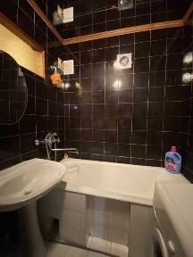 Оренда 2к квартири Запорізьке шосе 2а