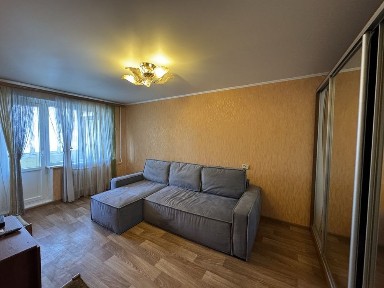 Здається 2 кімнатна квартира в Центрально - міському районі.