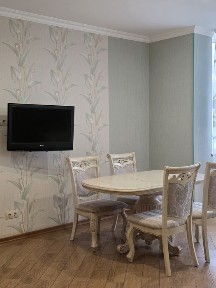 Здаю двокімнатну квартиру вул. Спаська центр євроремонт закритий двір