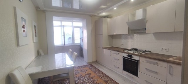 Квартира в Академічному з АГВ