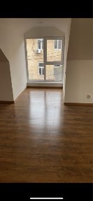 Здається приміщення