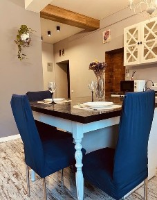 2 Кімнатна. В Центрі. Вул. Перспективна.