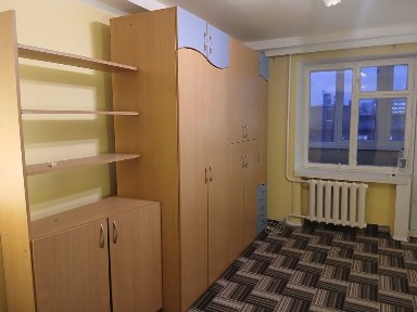 Здам трикімнатну квартиру в самому центрі міста.