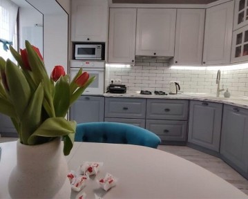 4к. кв. з ремонтом в новому будинку на Урожаї