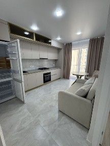 сдача в ЖК Виа Рома на Инглези. Есть балкон