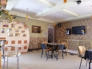 Сдам дом 15 комнат, подвал, сауна, парковка своя! Киевский район!