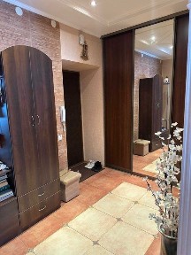 Продається квартира в р-ні 