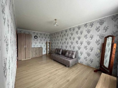 Оренда однокімнатної квартири на вул. Матроса Кішки