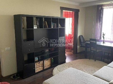 Продаж 3к. кв. з ремонтом та технікою в с. Жуковского