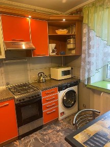 Здам три кімнатну квартиру.